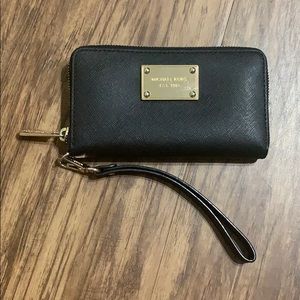Michael Kors Wristlet
